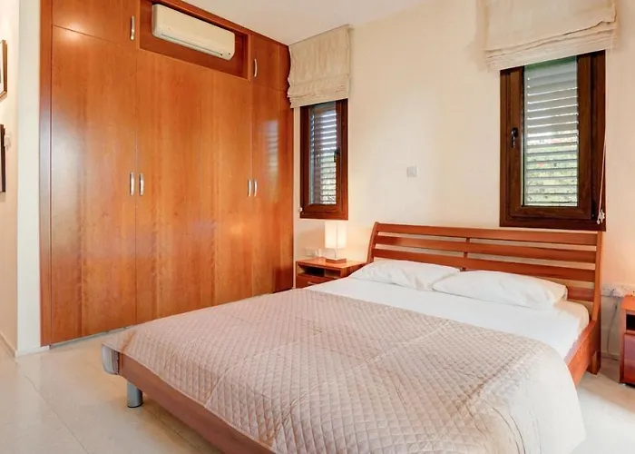 アパート Ground Floor With Golf And Sea Views - Roudias, Aphrodite Hills クークリア