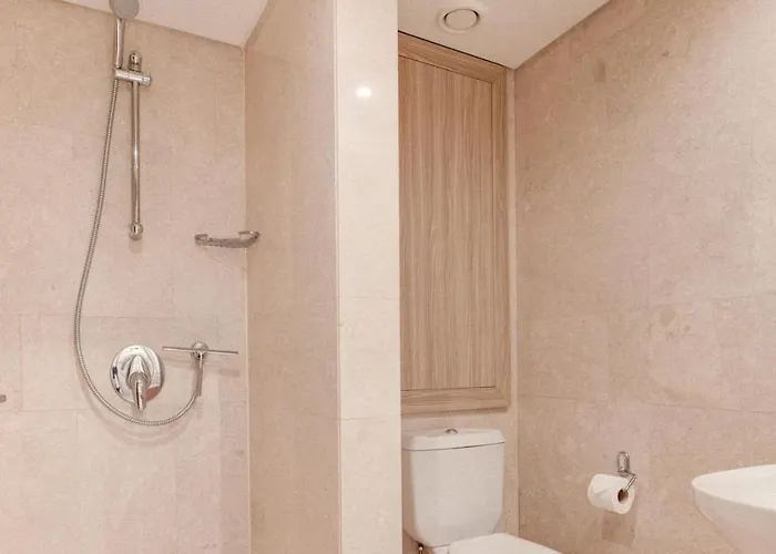 Ground Floor With Golf And Sea Views - Roudias, Aphrodite Hills Lägenhet